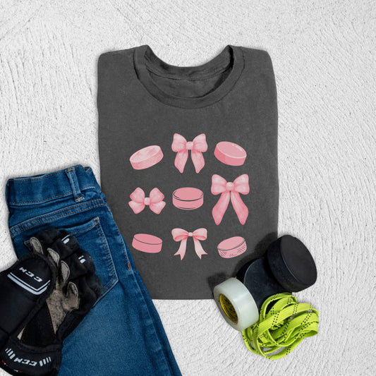 Youth Coquette Pucks T-Shirt Asphalt / S T-Shirt