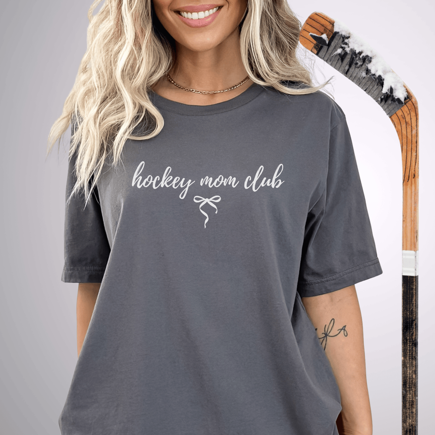 Hockey Mom Club T-Shirt Asphalt / S T-Shirt